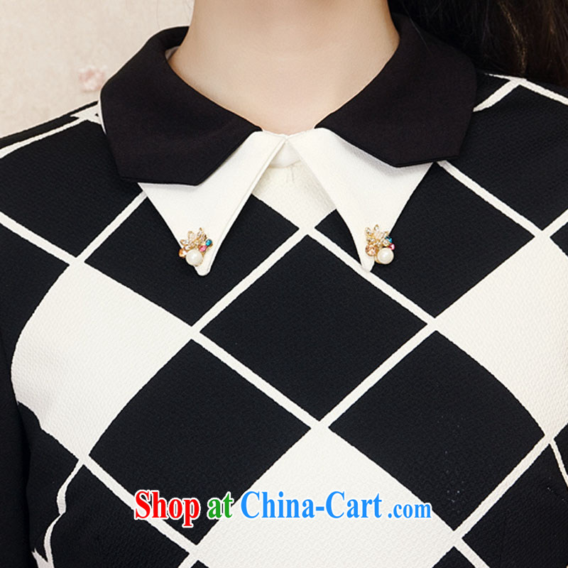 The line takes the Code women's clothing spring and new Korean video thin thick mm grid stamp small lapel dress, solid through 2 - 3 X black-and-white, 3 XL, sea routes, the Code women's clothing, and shopping on the Internet