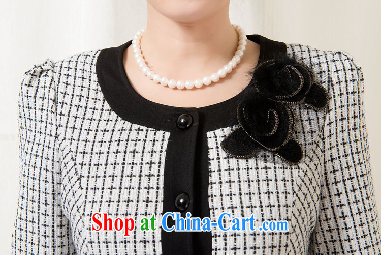 The line spend a lot code female spring new Korean version graphics thin thick mm round-collar beauty jacket General, Occupational loading small suits J 1112 - 1 white 5 XL pictures, price, brand platters! Elections are good character, the national distribution, so why buy now enjoy more preferential! Health