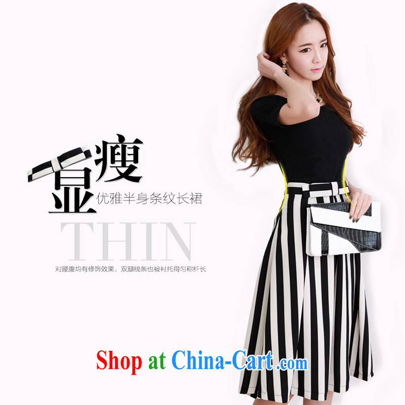 Land is still the Yi 2015 spring and summer, the Korean version of the greater code dress classic black-and-white vertical stripes graphics thin elegant body long skirt striped aprons 98,356 black streaks XXXXL, land is still the garment, and shopping on the Internet