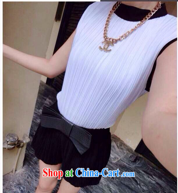 Blue Colored children Korean lady aura pinch bowtie shaggy shorts Kit black T-shirt + red trousers are code pictures, price, brand platters! Elections are good character, the national distribution, so why buy now enjoy more preferential! Health