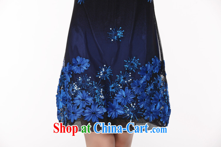 The Code women mm thick summer 2015 new embroidered short sleeves larger dresses mother with thick sister boutique - YY 610,000 blue 4 XL code pictures, price, brand platters! Elections are good character, the national distribution, so why buy now enjoy more preferential! Health