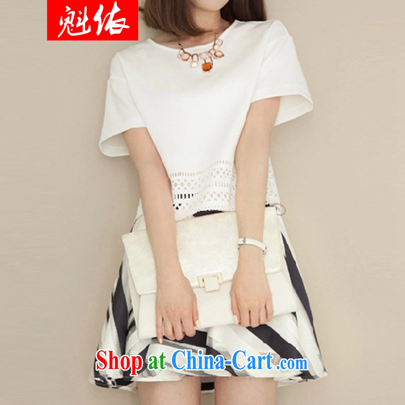 In accordance with Quebec 2015 summer new dresses XL dress Korean short-sleeved thick sister two-piece white + skirt XXXXL