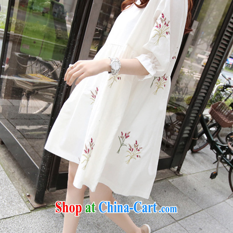Kahlo's Princess Elizabeth's summer 2015 Korean version of the new skirt, very casual College wind 5 cuff the code has been the embroidery dresses female white 2 XL, Princess Elizabeth's prey Veng (maluosha), online shopping